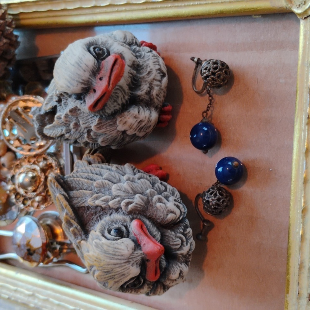 💎 1960s ScrewBack FILIGREE w/BLUE STONE DROP EARRINGS VINTAGE